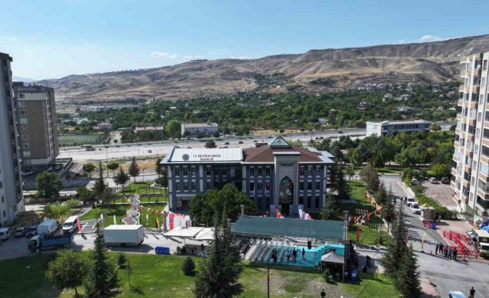 Kocasinan İlçe Halk Kütüphanesi’ne coşkulu açılış