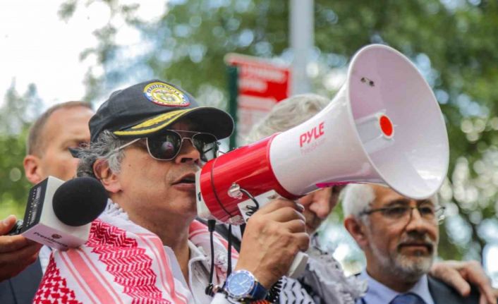 Kolombiya Devlet Başkanı Petro’dan ABD askerine: "Donald Trump’a boyun eğmeyin. İnsanlığa hizmet edin"