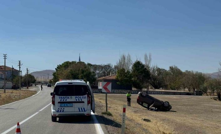 Konya’da otomobil şarampole devrildi: 4 yaralı