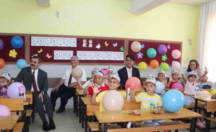 Köyceğiz Kaymakamı Kumcu, uyum haftası kapsamında öğrencilerle buluştu