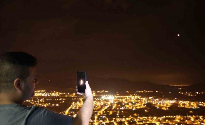 Kozan’da "Kanlı Ay" tutulması