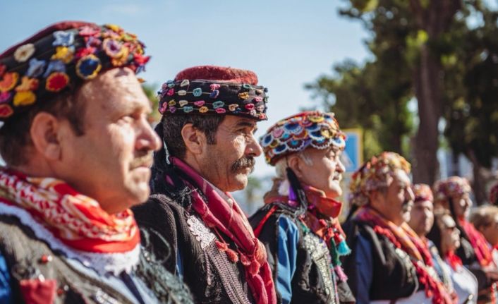 Kuşadası’nda kurtuluş günü coşkusu