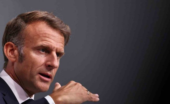 Macron: "Hedefimiz açık, hem İsraillilerin hem de Filistinlilerin meşru isteklerini karşılamanın tek yolu olan iki devletli çözüm için mümkün olan en geniş uluslararası desteği sağlamak"