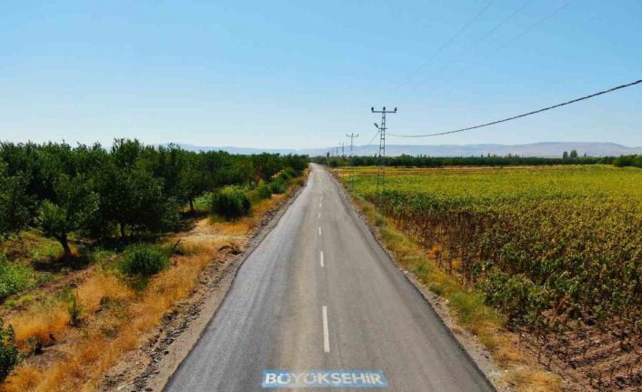 Malatya Büyükşehir’den ilçelerde yoğun yol ve asfalt mesaisi