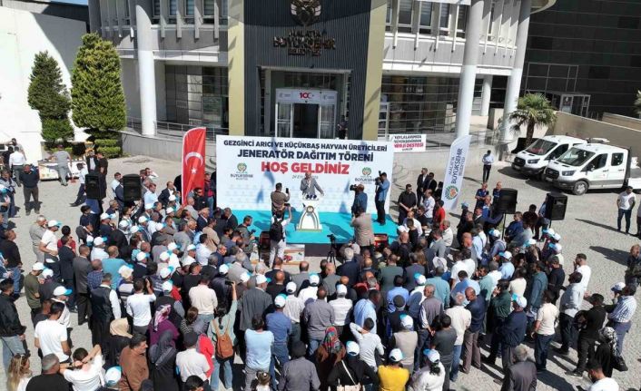 Malatya’da üreticilere 444 jeneratör ve 200 sıvat dağıtıldı