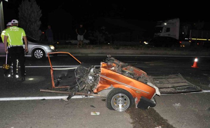 Manisa’da feci kaza: 5 ölü, 6 yaralı