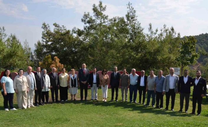 Manisa’da muhtarlar yasa değişikliğini görüştü