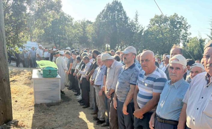 Manisa’daki kazada hayatını kaybeden genç adam toprağa verildi