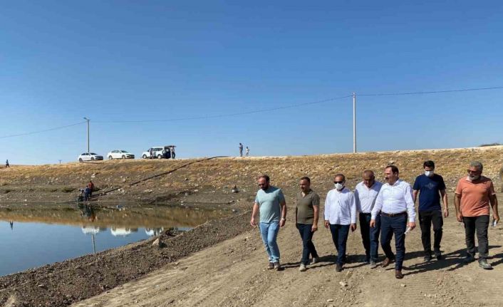Mardin’de kuruyan gölette temizlik ve ıslah çalışması
