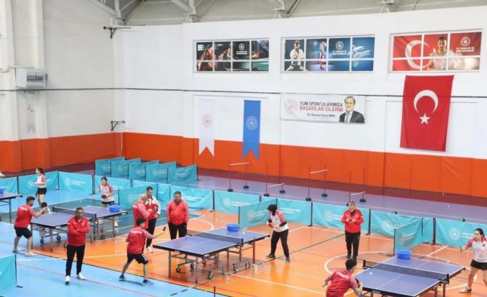 Masa Tenisi Milli Takımı, Sivas’ta kampa girdi