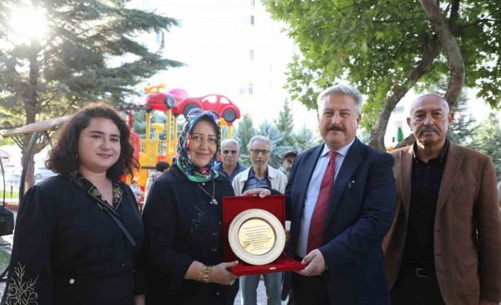 Melikgazi Belediyesi, Bahçelievler Mahallesi’ndeki parkı yenileyerek yaşam alanına dönüştürdü