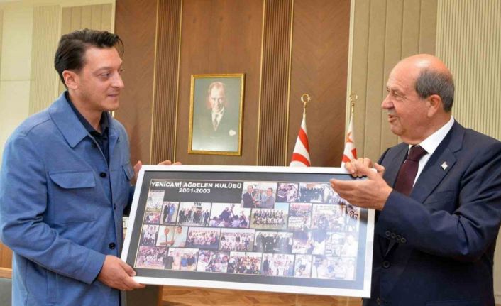 Mesut Özil’den FIFA ve UEFA’ya KKTC Çağrısı