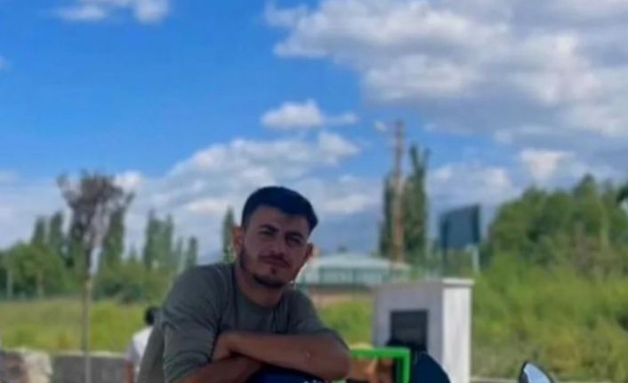 Motosiklet traktöre arkadan çarptı: 1 ölü