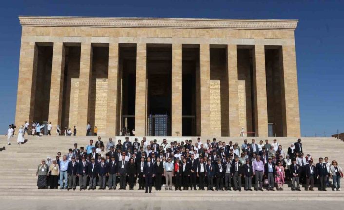 Muğla Büyükşehir, şehit yakını ve gazileri Anıtkabir’e götürdü