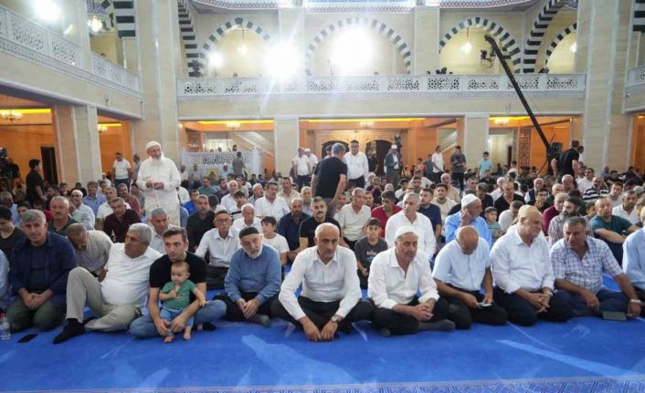 Muş’ta Mevlit Kandili dualarla idrak edildi