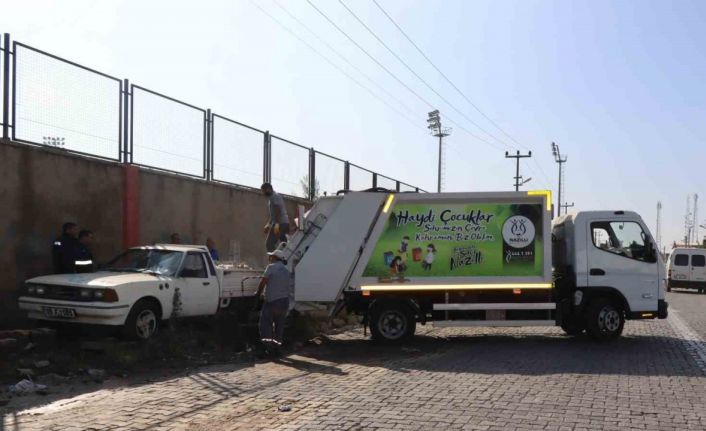 Nazilli’de atıl araçlar toplatılıyor