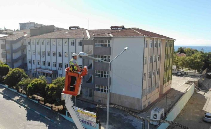 Okul yolları artık daha aydınlık