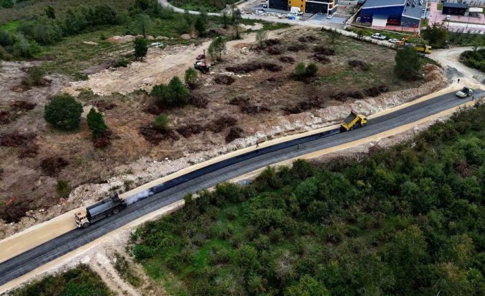 Ordu’da sıcak asfalt çalışmaları sürüyor