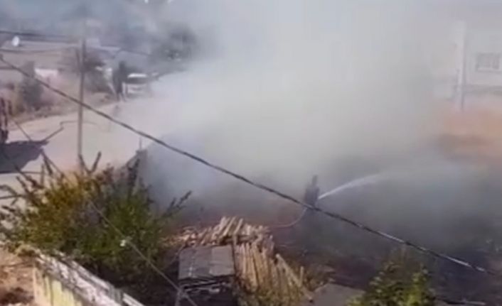 Otluk alanda korkutan yangın