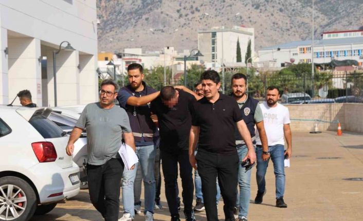 Oto galeriyi tarayan şüpheliler adliyeye sevk edildi