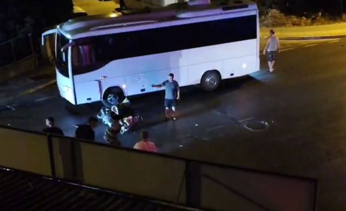 Otobüsle çarpışan elektrikli bisikletin sürücüsü yaralandı