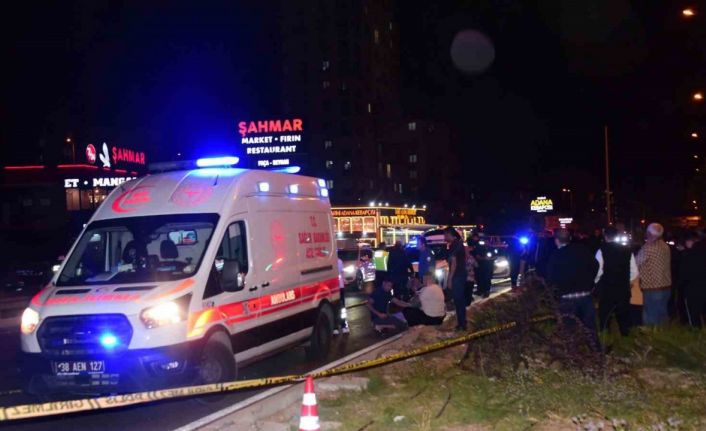 Otomobilin çarptığı yaşlı adam hayatını kaybetti