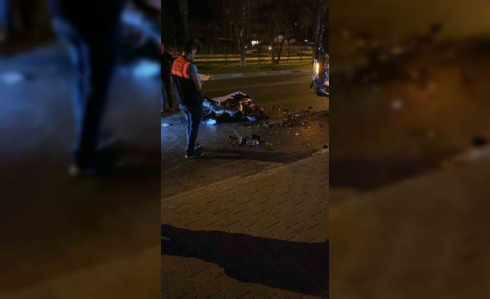 Otomobille çarpışan motosikletin sürücüsü hayatını kaybetti