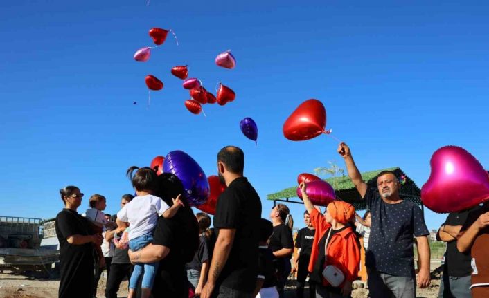 Özel hastanenin ihmali sonucu öldüğü iddia edilmişti: Yasmin doğum gününde kabri başında balonlarla anıldı
