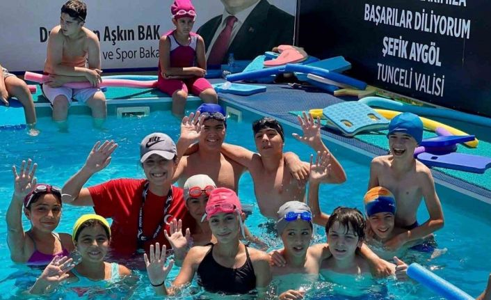 Pertek’teki proje ile çocuklar yüzmeyi öğrendi