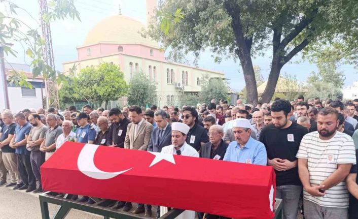 Polis Memuru Selmani Uçar memleketi Kozan’da son yolculuğuna uğurlandı