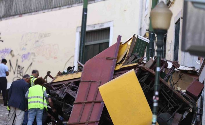 Portekiz’deki feniküler kazasında can kaybı 16’ya yükseldi