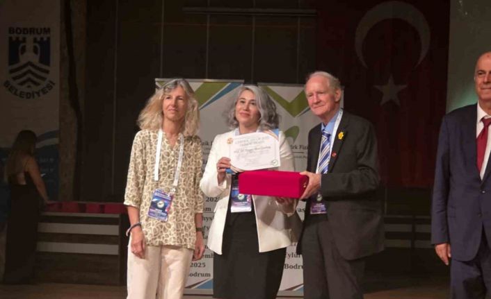 Prof. Dr. Canbay, ‘Onur Ödülü’ne layık görüldü