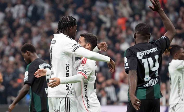 Rafa Silva gollerine devam ediyor