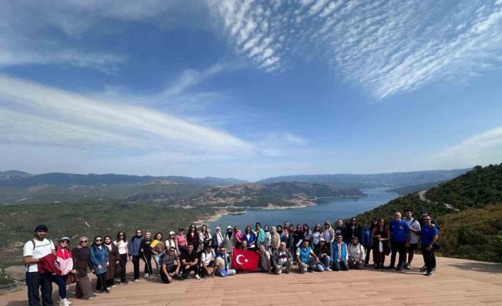 Şahinkaya Kanyonu’na doğa yürüyüşü