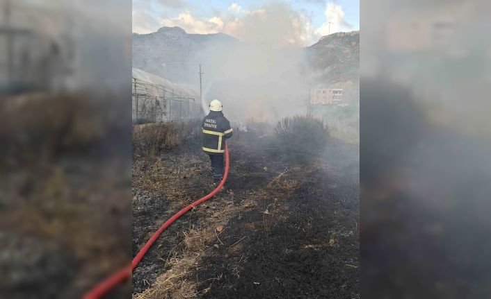 Samandağ’da bahçe yangını