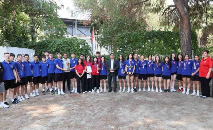 Şampiyonlar aynı sofrada buluştu