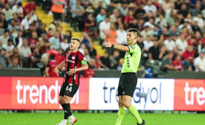 Samsunspor’dan hakem kararlarına tepki: "Emekler heba edildi"