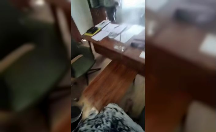 Şantiye şefinin üzerine kaynar su döken kadın tutuklandı