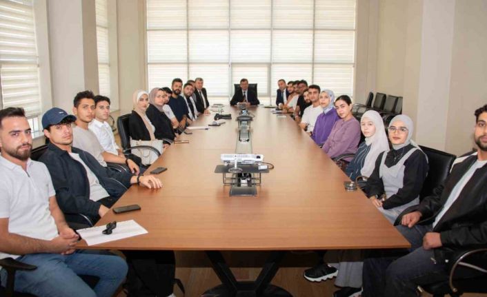 Selçuk Üniversitesi yönetimi Filistinli öğrencilerle buluştu