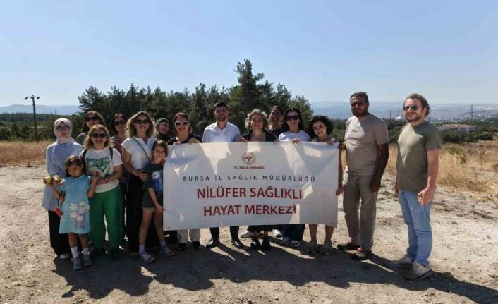 Sigarayı bırakan vatandaşlar fidan dikimi gerçekleştirdi