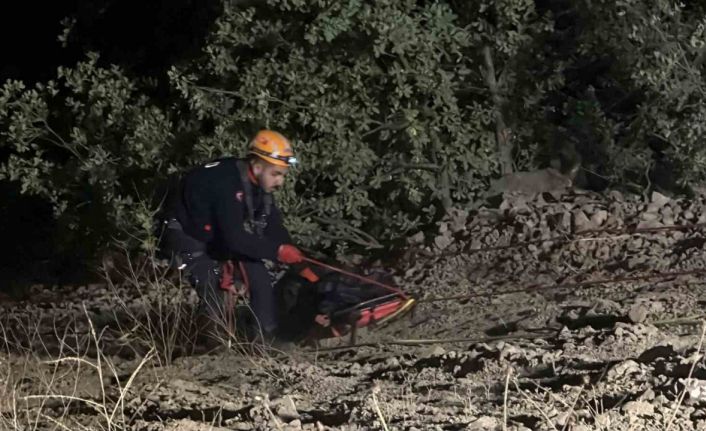 Sivas’ta feci kazada hayatını kaybeden 4 kişinin cesetleri güçlükle çıkartıldı