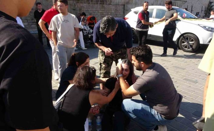 Taksim’de polis aracı kaza yaptı: 4 polis yaralı