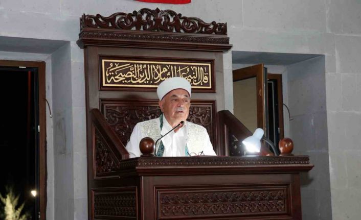 Talas’ta Kandil Gecesi dualarla ihya edildi