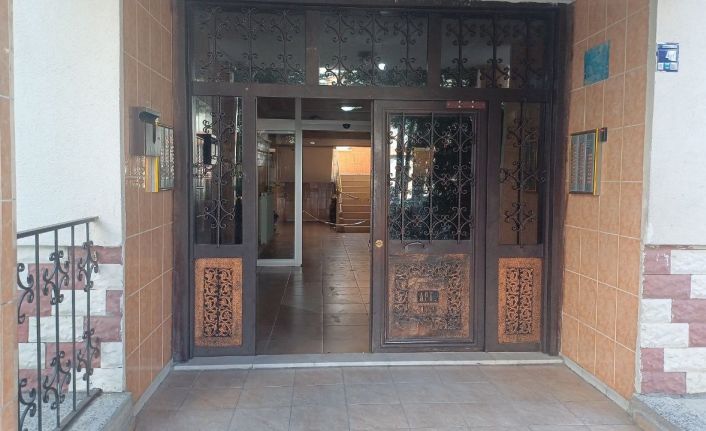 Tartıştığı bina görevlisini defalarca bıçakladı