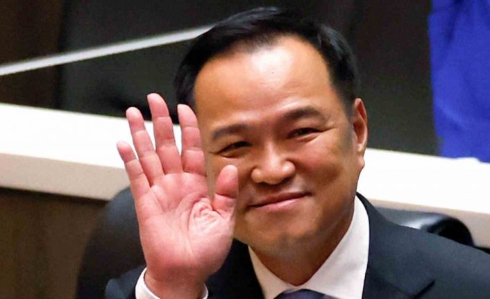 Tayland’ın yeni başbakanı Anutin Charnvirakul oldu