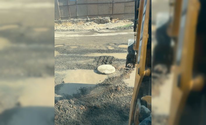 Tehlike saçan lağım çukuru kapatıldı