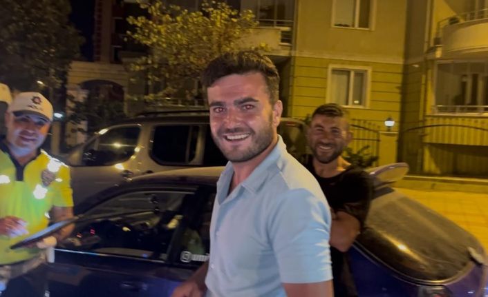 Tekirdağ’da alkollü sürücü kovalamaca sonucu yakalandı, ilk kez ehliyetini kaptırdığı polisi tebrik etti