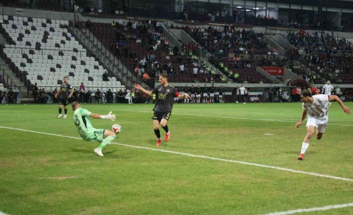 TFF 2. Lig: Elazığspor: 1 - Batman Petrolspor: 2