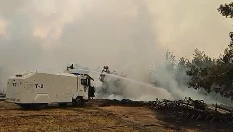 TOMA alevlerle mücadeleye destek verdi