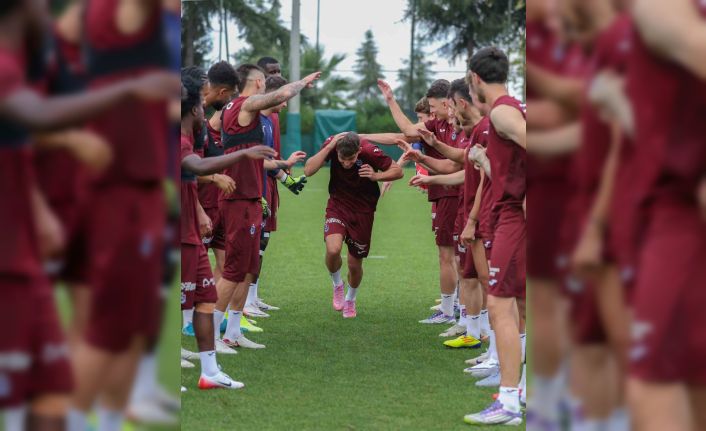 Trabzonspor’un yeni transferi Ernest Muçi ilk antrenmanına çıktı